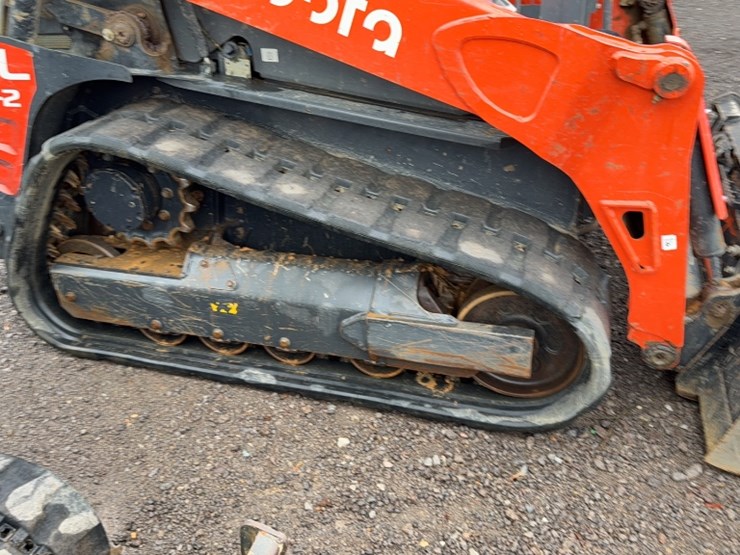 kubota-svl65-2-image-4