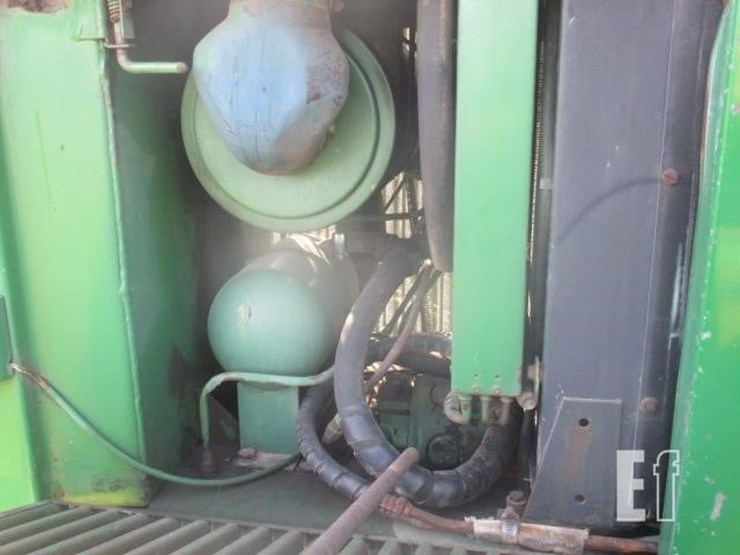 john-deere-4040-image-15