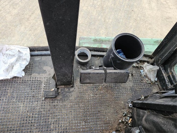 john-deere-8820-image-35