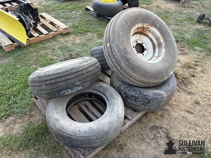misc-pallet-of-tires-&-rims-image-5