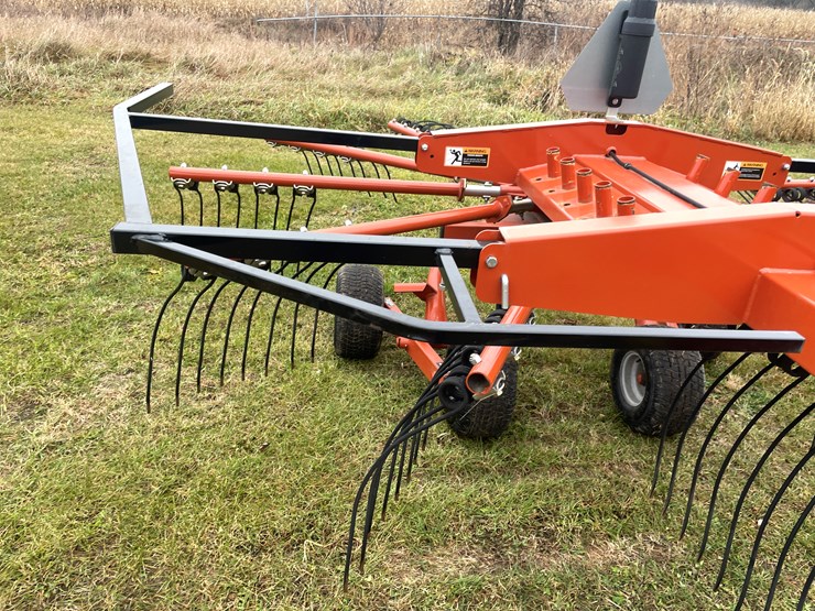 #1054-•-2025-pequea-rotary-rake-image-11