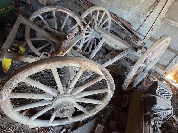 wooden-buck-board-wagon-image-15