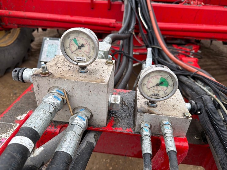 2016-bourgault-3320-66-image-12