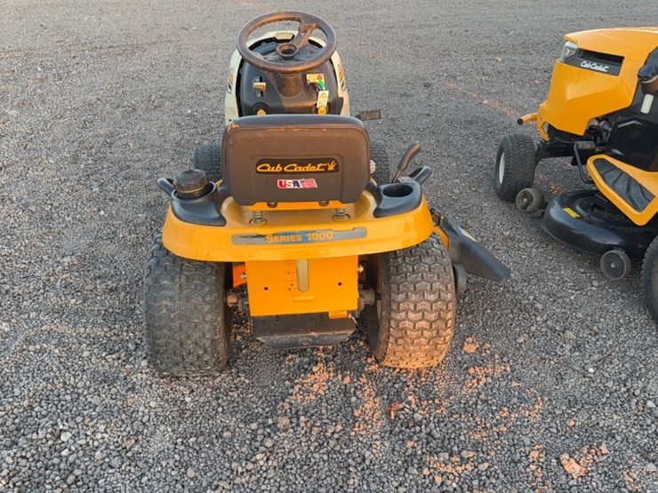 cub-cadet-lt1045-image-6