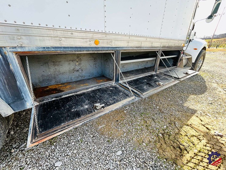 2007-peterbilt-340-image-66