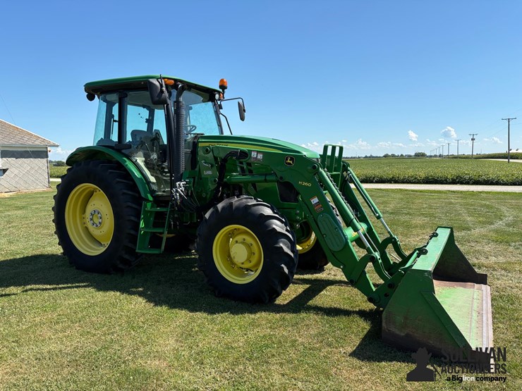 2015-john-deere-6140d-image-3