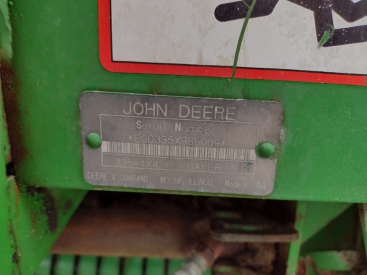 john-deere-335-image-9