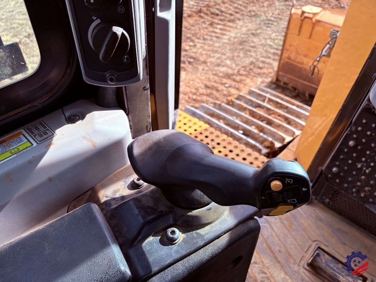 2019-caterpillar-d6t-xw-image-108