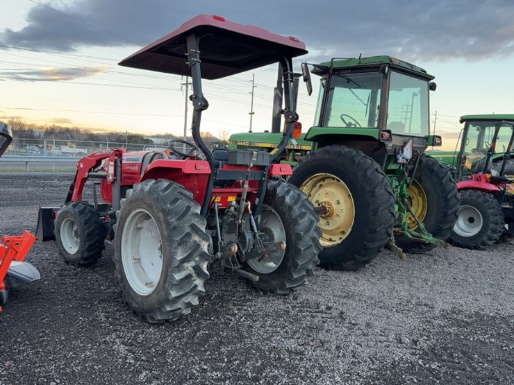 massey-ferguson-2706e-image-11