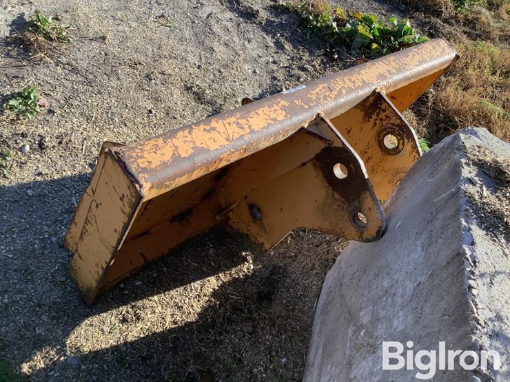 universal-skid-steer-to-mini-excavator-mount-adapter-image-6