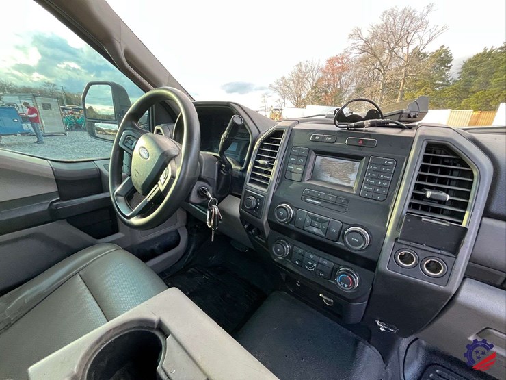 2019-ford-f350-xl-image-48