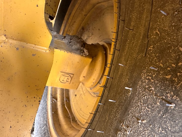 deere-310sg-image-11