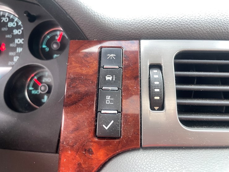 2010-gmc-yukon-image-48