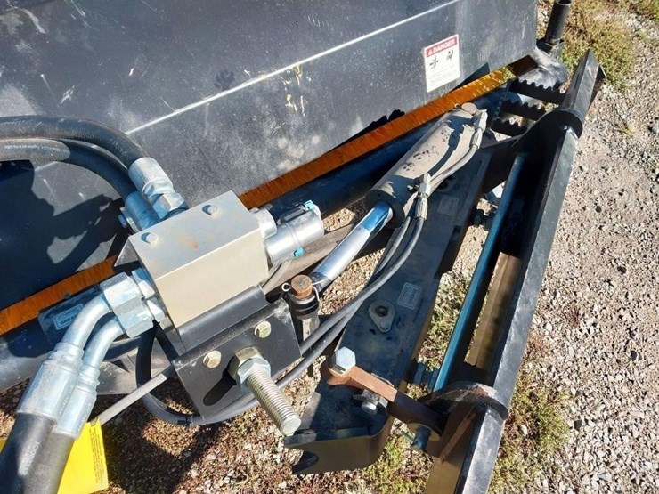 john-deere-ba84-worksite-pro-qa-sweeper-image-5