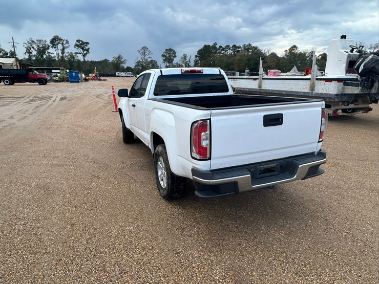 2018-gmc-canyon-image-10