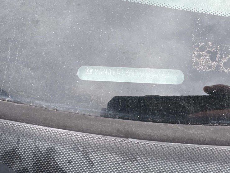 2015-chevrolet-equinox-lt-image-15