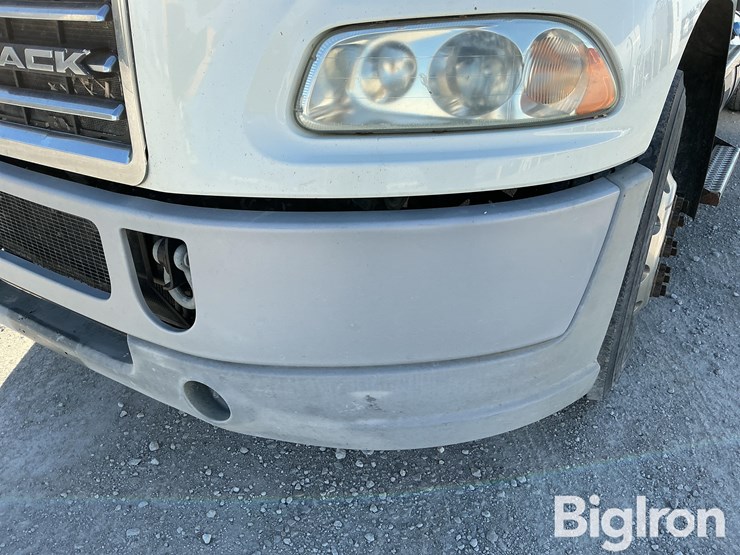 2014-mack-cxu613-t/a-truck-tractor-image-15