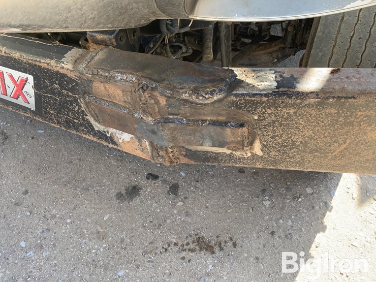 2019-international-7400-image-16