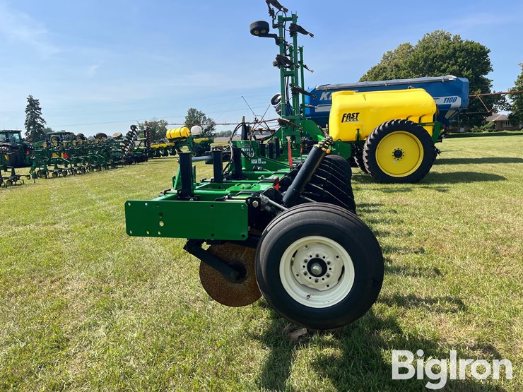 unverferth-132-zone-builder-7-shank-ripper-image-8