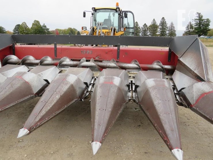 case-ih-1063-image-13