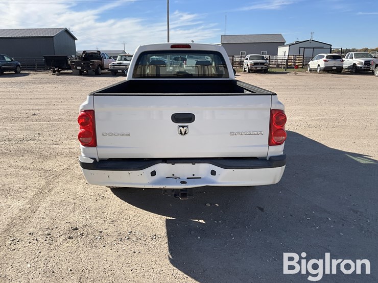 2010-dodge-dakota-image-6