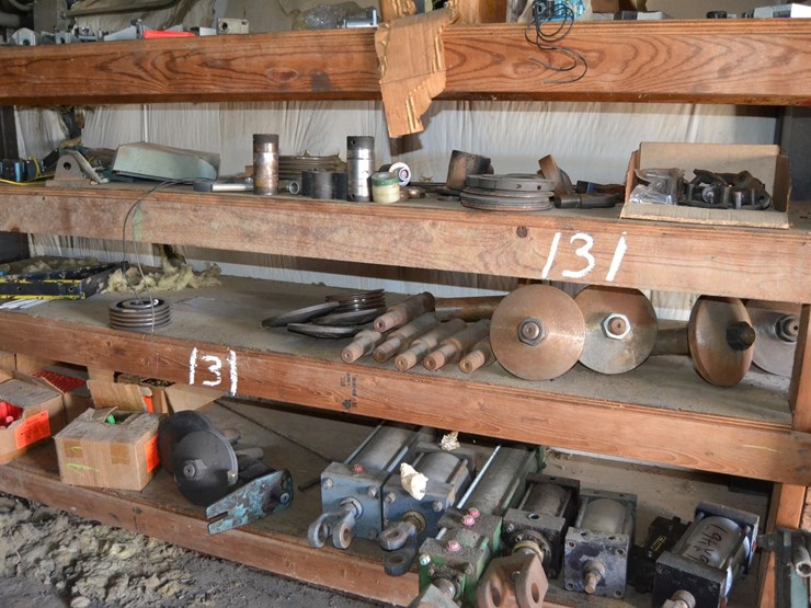 (16)-extra-saws-for-csmi-trimmer-w/-extra-saw-arbor-&-cylinder-valves-for-timmer-(locted-in-electrical-room-beside-trimmer)-image-3