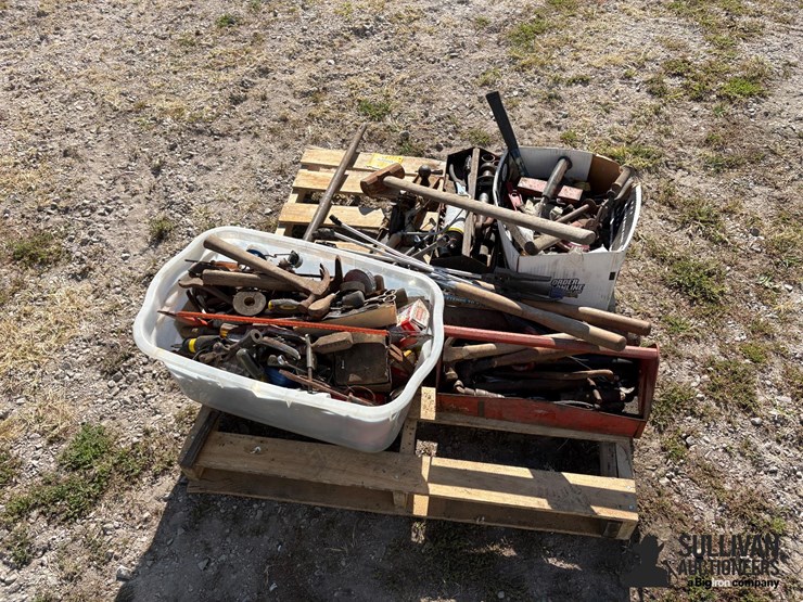 misc-pallet-of-hand-tools-image-5