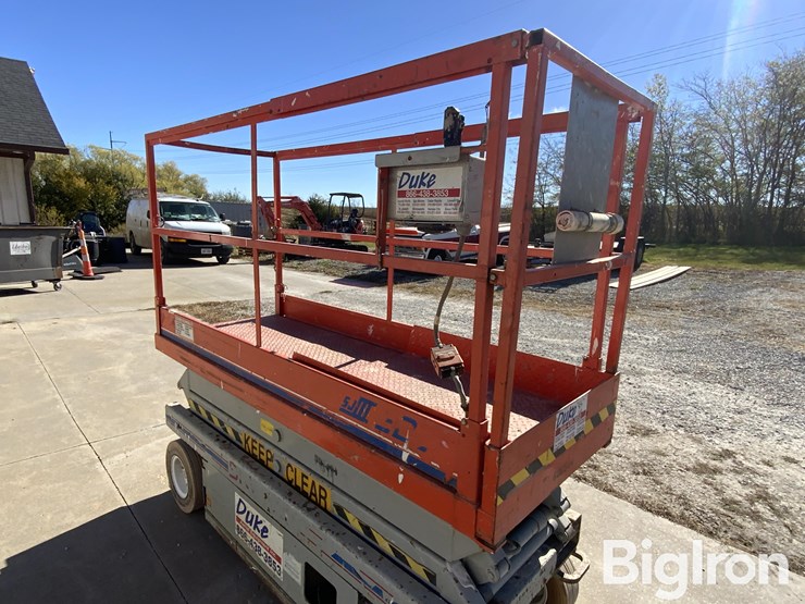 1998-skyjack-sjiii3220-image-15