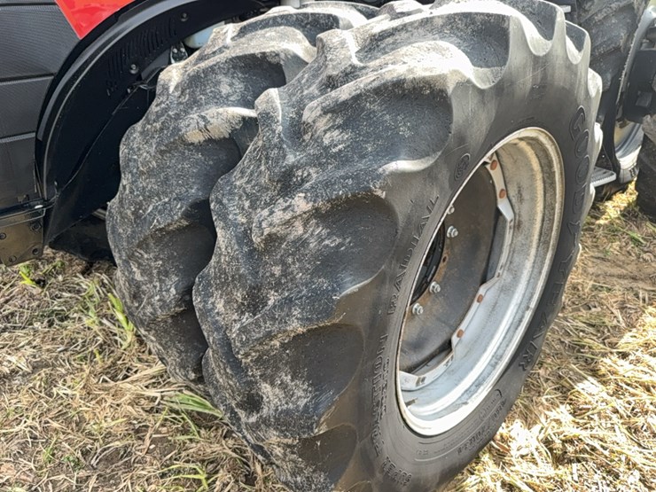 case-ih-magnum-335-image-45