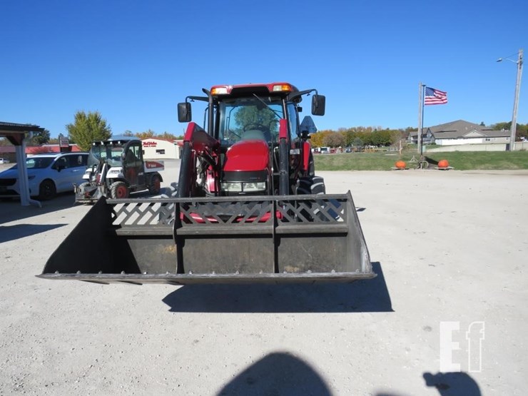 case-ih-farmall-105u-image-8