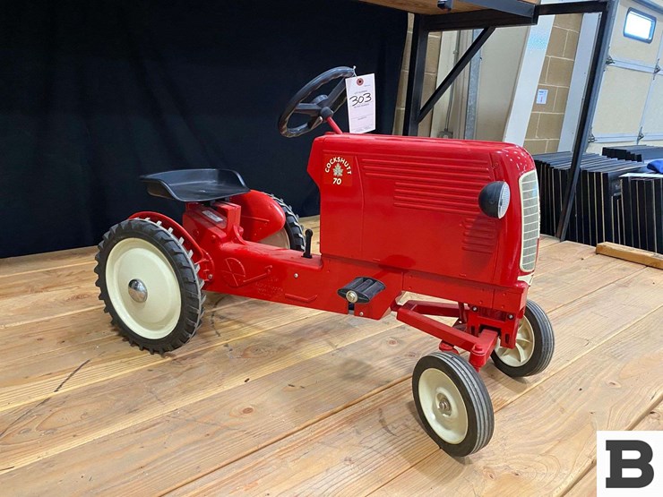 cockshutt-70-toy-pedal-tractor-image-5