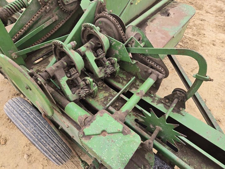 john-deere-24t-image-6