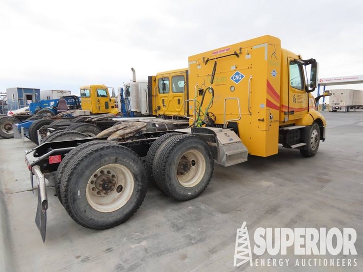 (x)-(2-1)-2020-volvo-vhl-t/a-truck-tractor-w/-day...-image-3