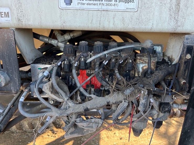 2016-bourgault-3320-66-image-124