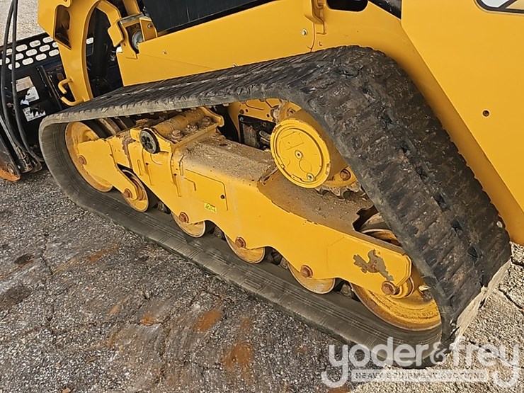 2023-caterpillar-259d3-image-16