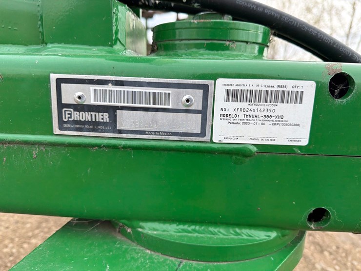 2023-frontier-blade-image-9