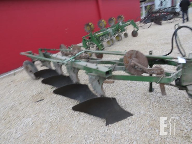 john-deere-f145-image-2