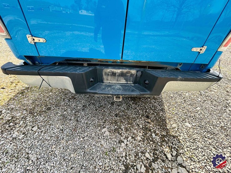 2013-ford-f150-xl-image-32