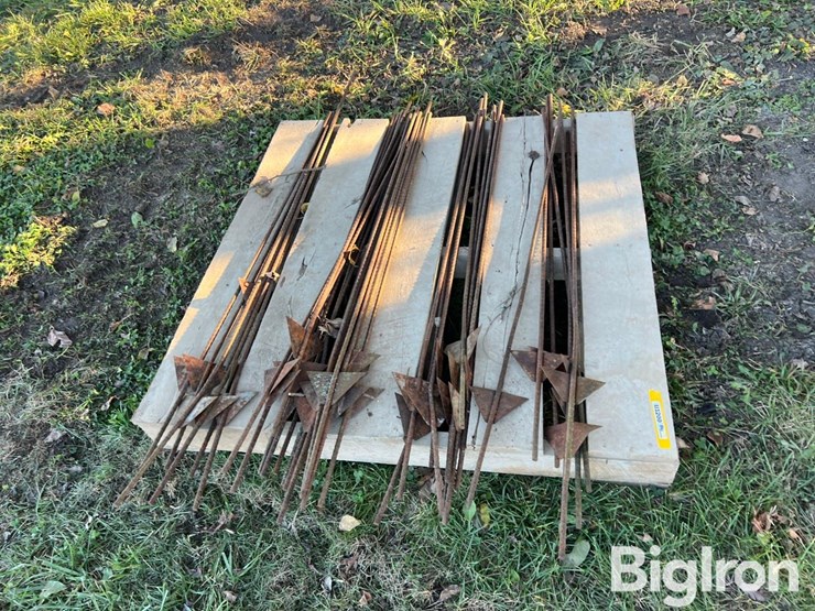 4'-electric-fence-posts-image-2