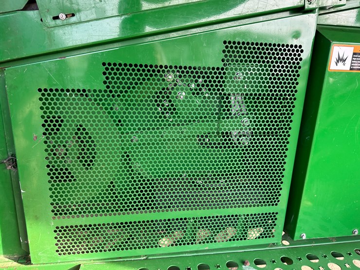 2015-john-deere-s680-image-55