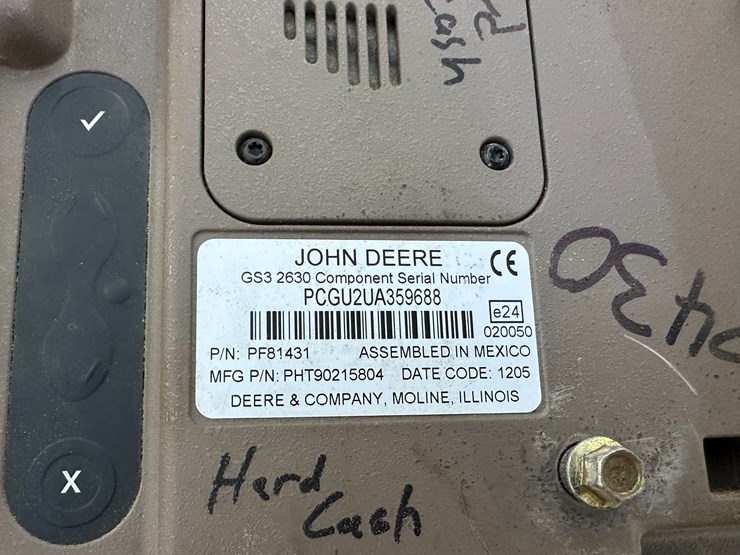#33772-•-john-deere-2630-dsiplay-image-5