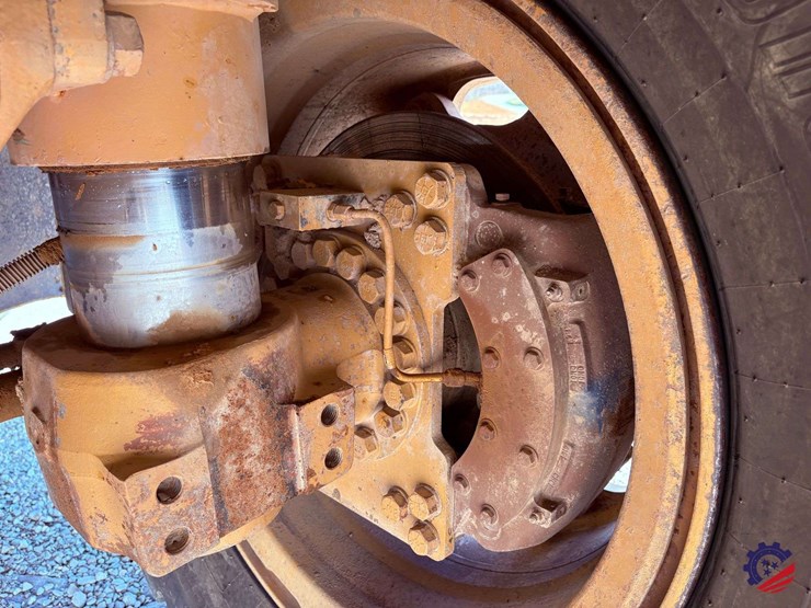 1990-caterpillar-769c-image-51