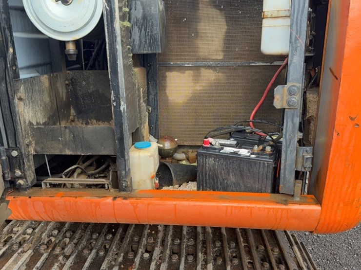 hitachi-ex120-2-image-15