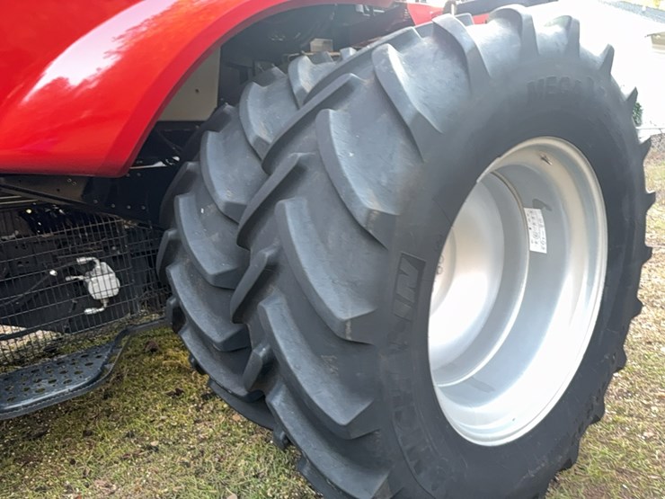 2018-case-ih-8240-image-24