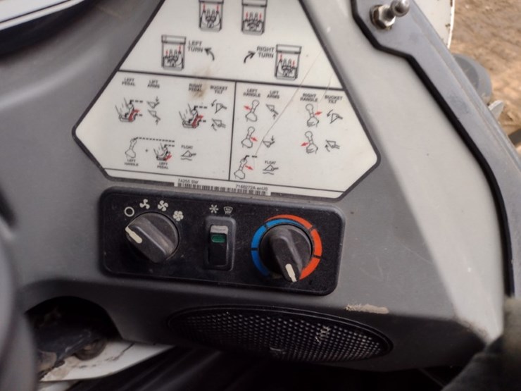 bobcat-t650-image-12