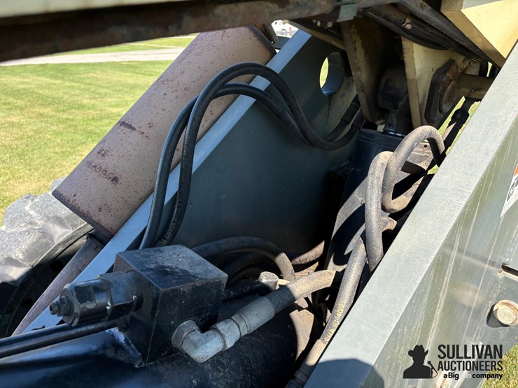 2005-jlg-g9-43a-image-12