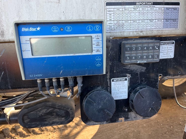 2016-bourgault-3320-66-image-126