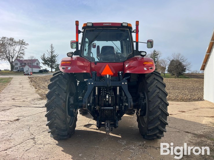 case-ih-315-magnum-mfwd-tractor-image-6
