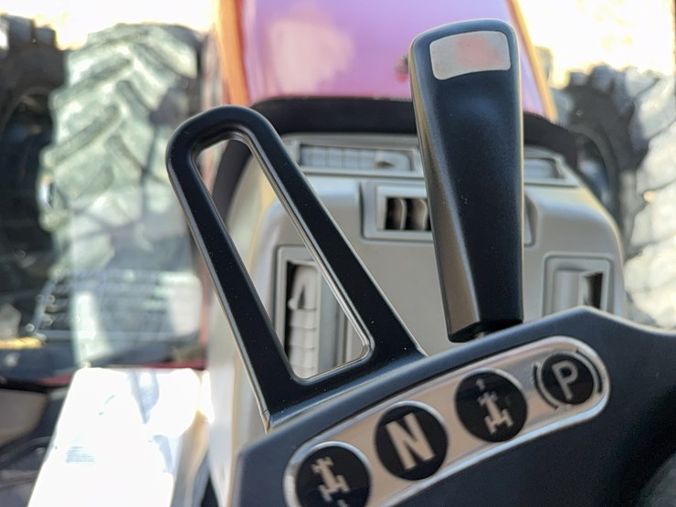 case-ih-magnum-335-image-116