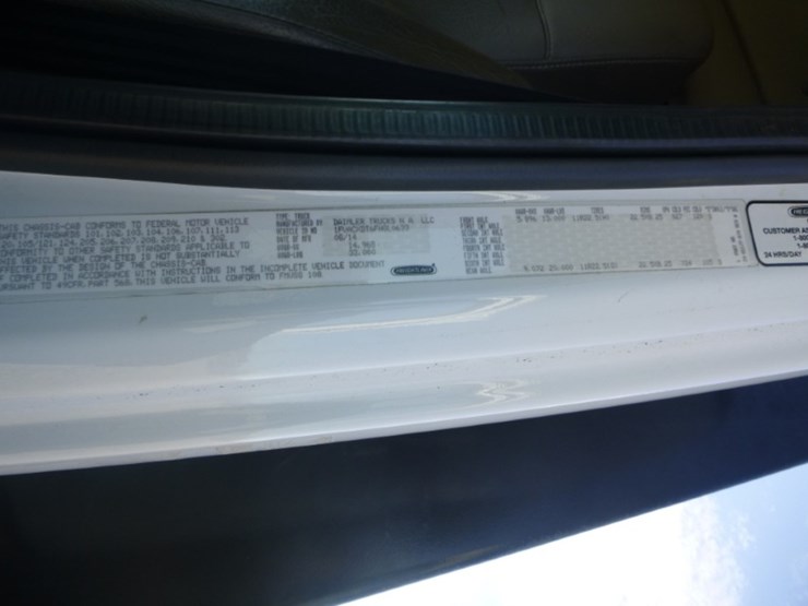 freightliner-m2-106-image-7